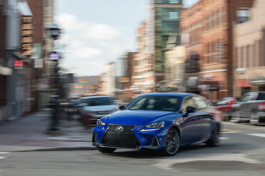  Lexus IS350 AWD F-Sport 2016 года  (NA) (фото 19 из 40)